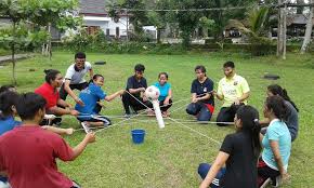 Aktivitas Mengasyikkan yang Melatih Kreativitas Anak - APPLE TREE PRE ...