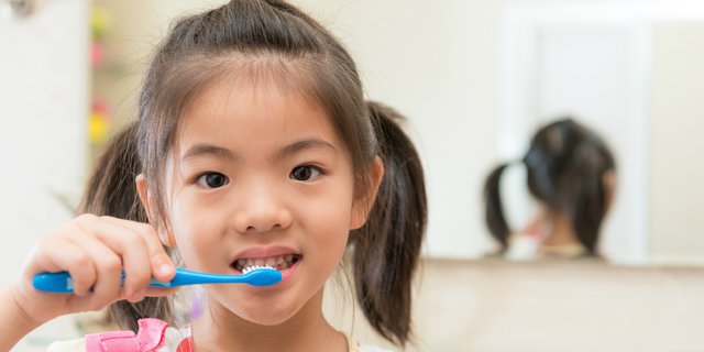7 Tips Menyenangkan Dalam Mengajarkan Anak Sikat Gigi